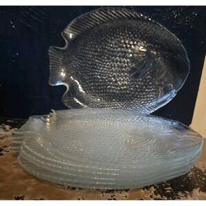 Vtg Arcoroc Style Fish Shape Salad Plates  Textured Clear Glass 10"x8" Replace